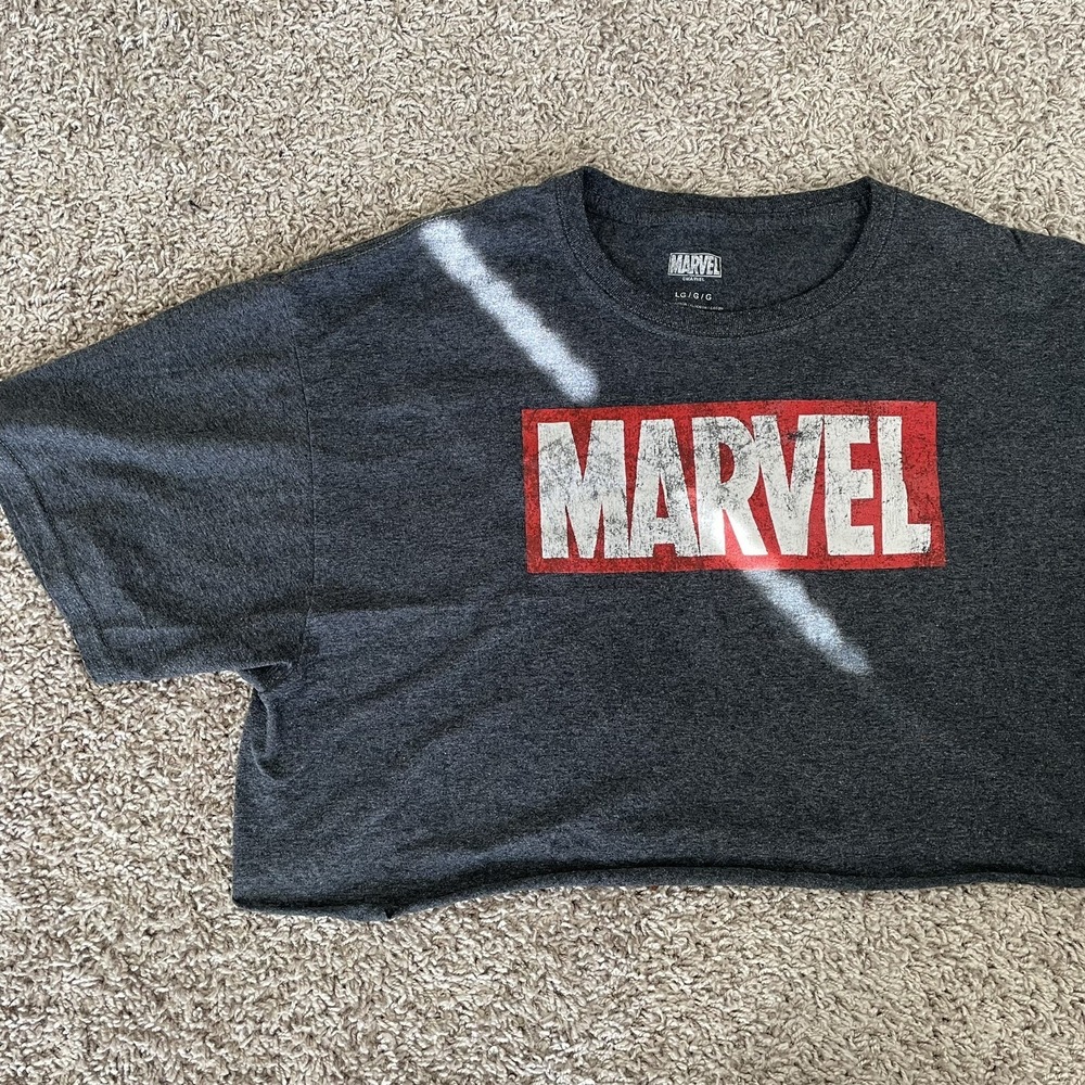 Marvel Comics Shirt Women's Medium Gray Crop Top T-shirt Size Large